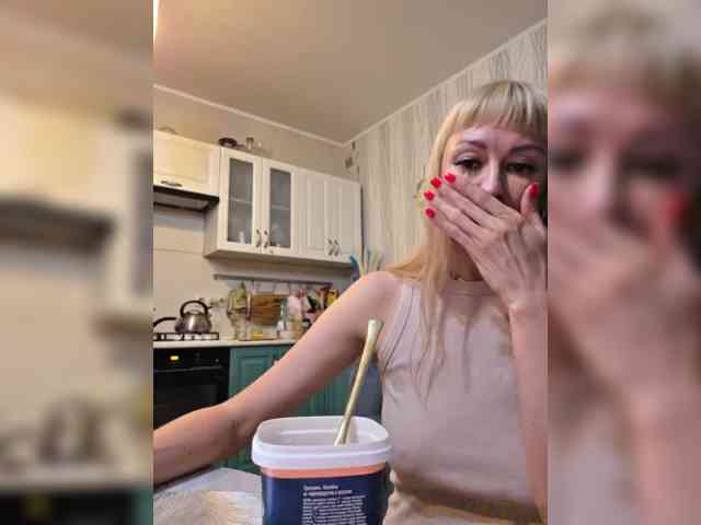 -Love-blondi webcam