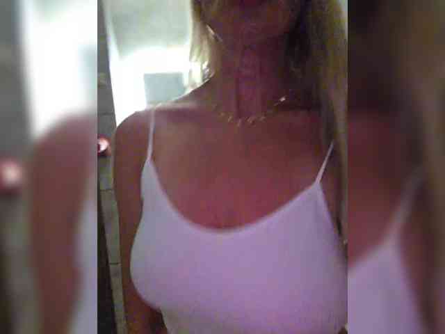 _Love-Blondi webcam