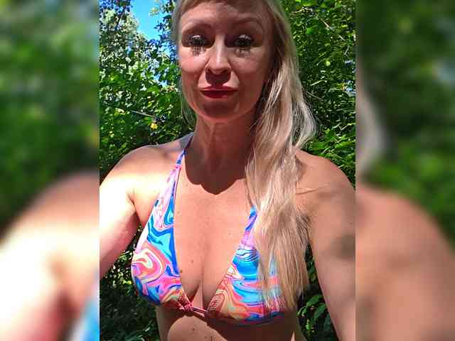 _Love-Blondi webcam