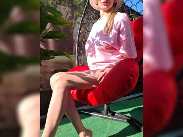 -Love-blondi webcam