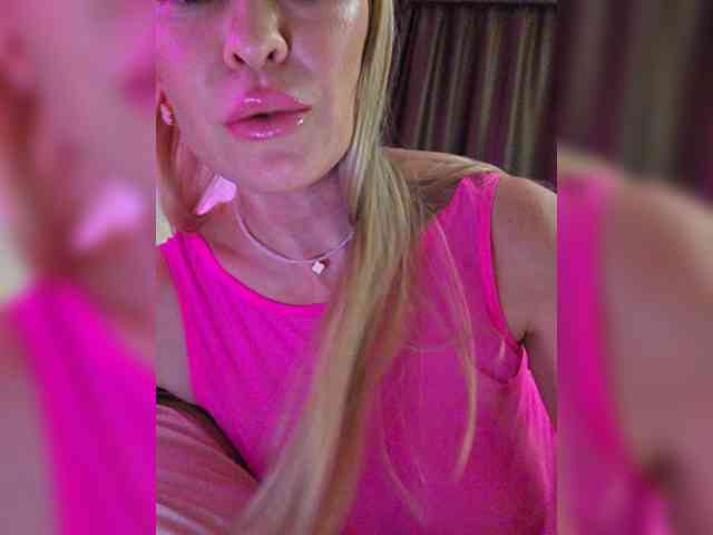 -Love-blondi webcam