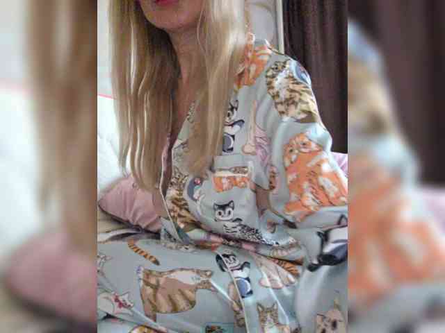 -Love-blondi webcam