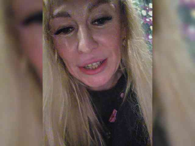 -Love-blondi webcam