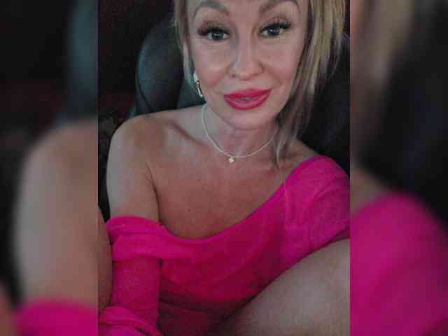 _Love-Blondi webcam