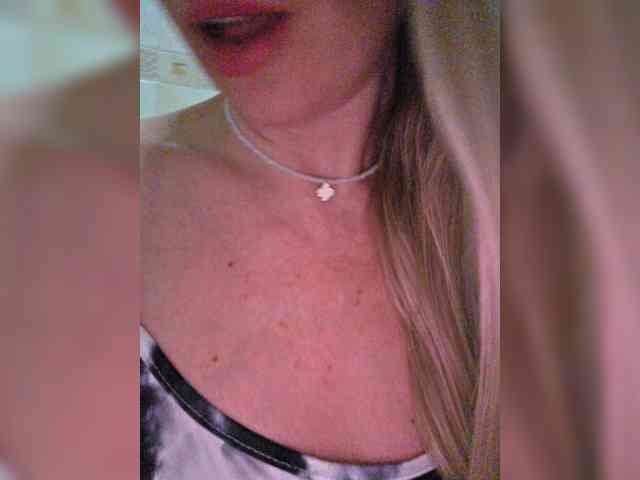 Blondi-Love webcam