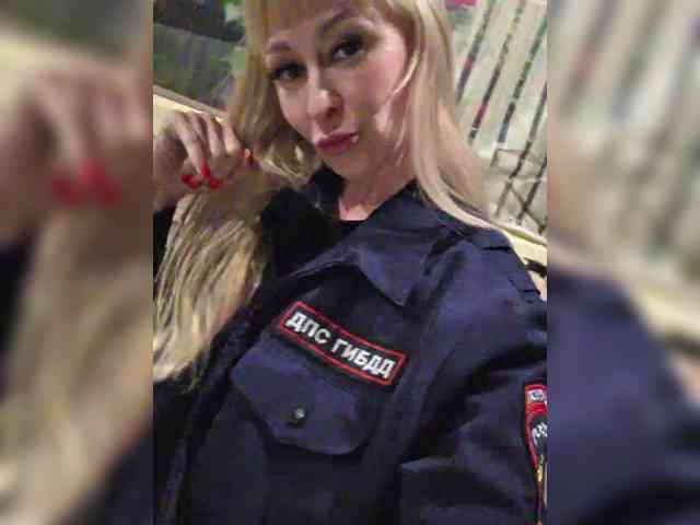 -Love-blondi webcam