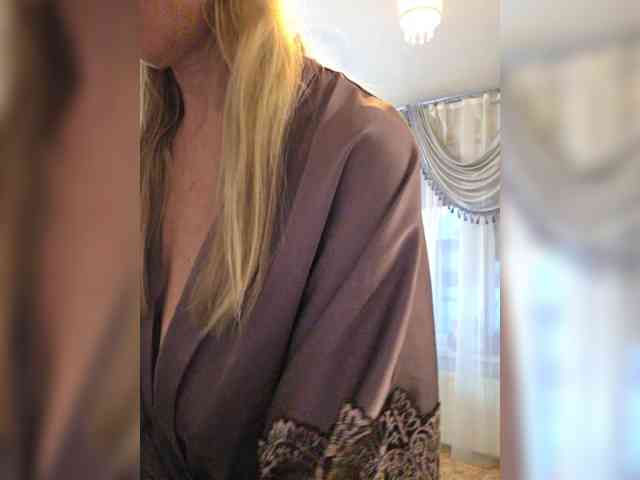 -Love-blondi webcam