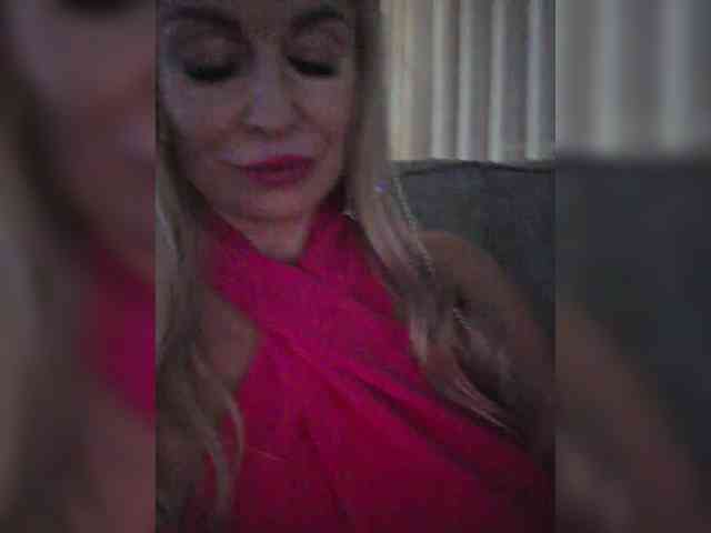 _Love-Blondi webcam