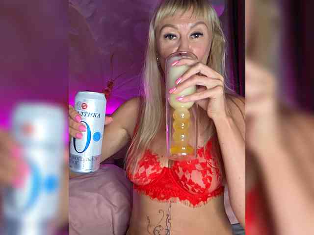 Love-Blondi webcam
