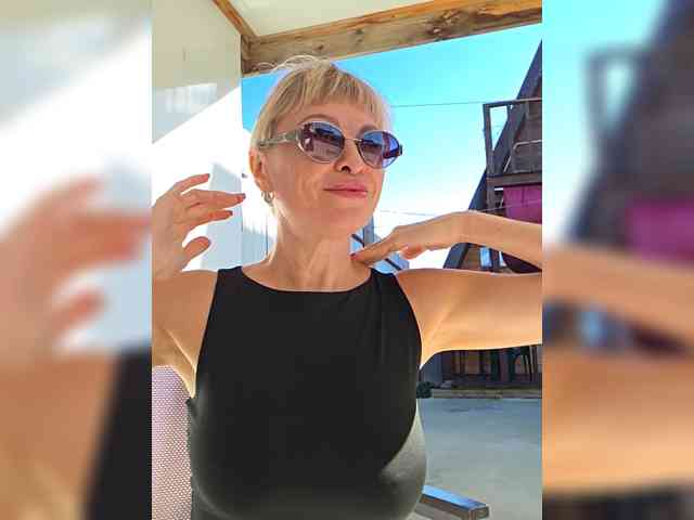 Love-Blondi webcam