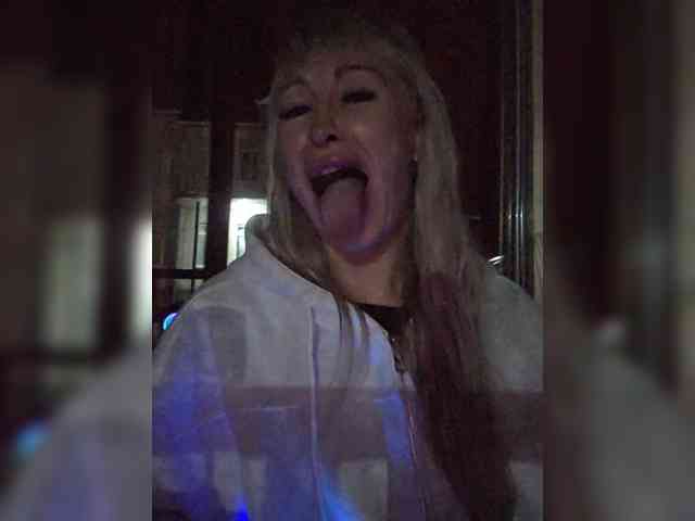 Love-Blondi webcam