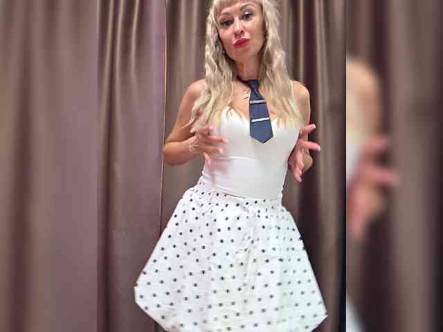 Love-Blondi webcam