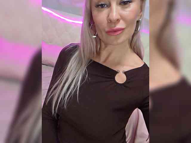 Love-Blondi webcam