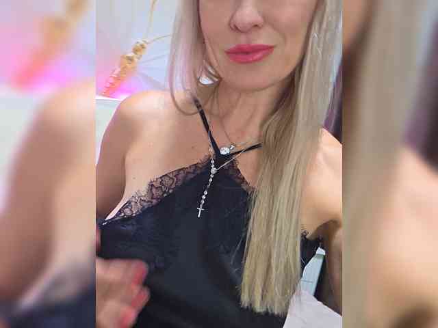 Love-Blondi webcam
