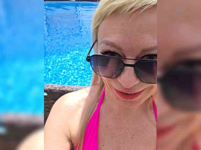 -Love-blondi webcam