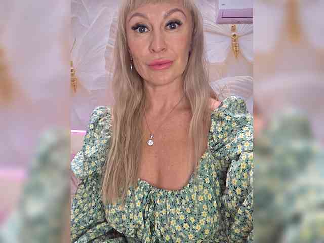 Love-Blondi webcam