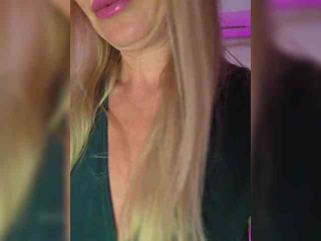 _Love-Blondi webcam