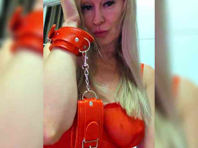_Love-Blondi webcam