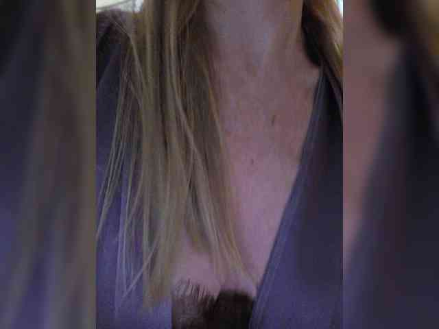 -Love-blondi webcam