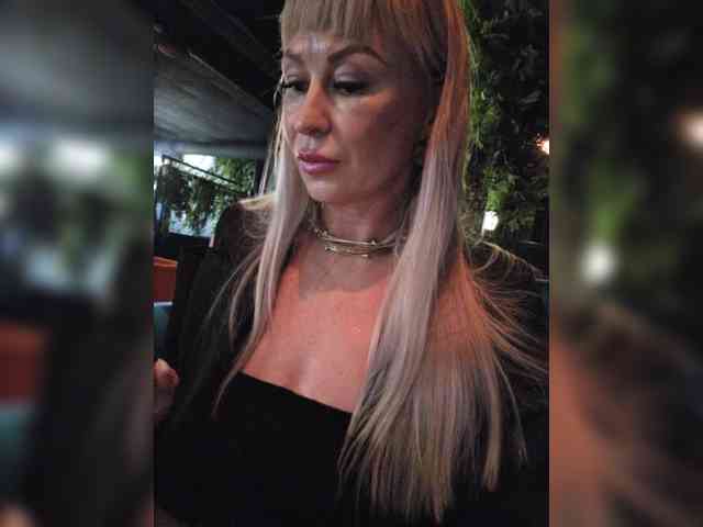_Love-Blondi webcam