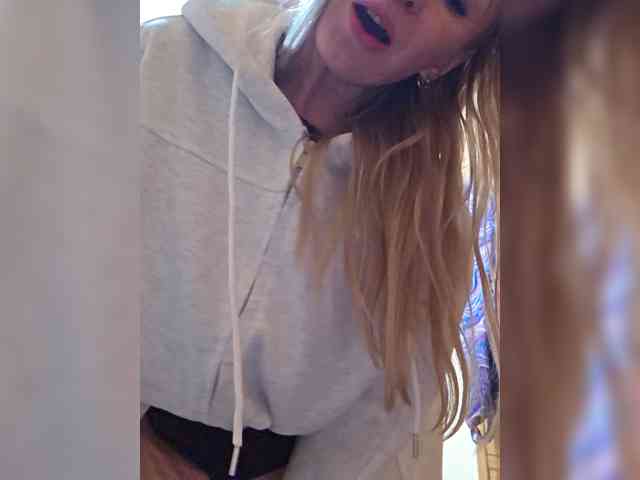Love-Blondi webcam