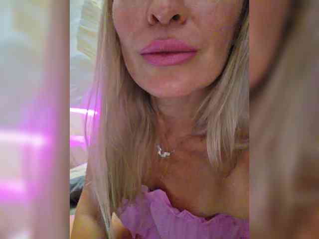 _Love-Blondi webcam
