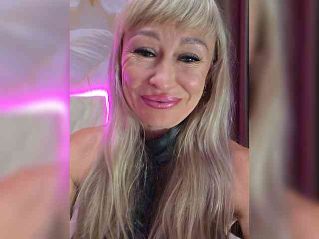 _Love-Blondi webcam