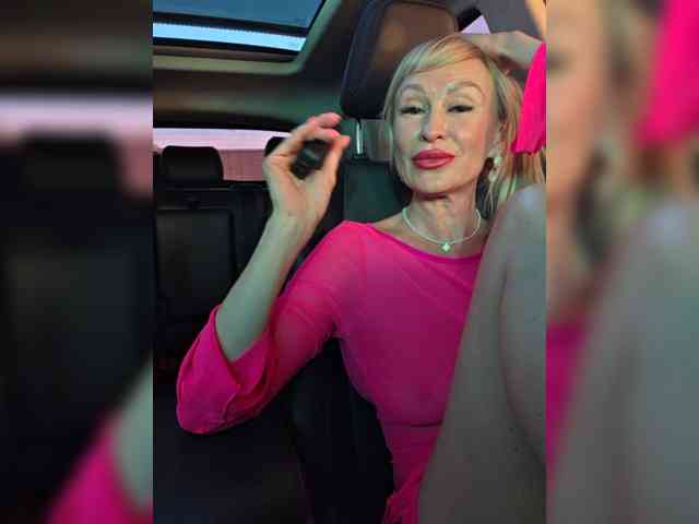 _Love-Blondi webcam