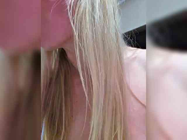 -Love-blondi webcam