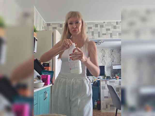 Love-Blondi webcam