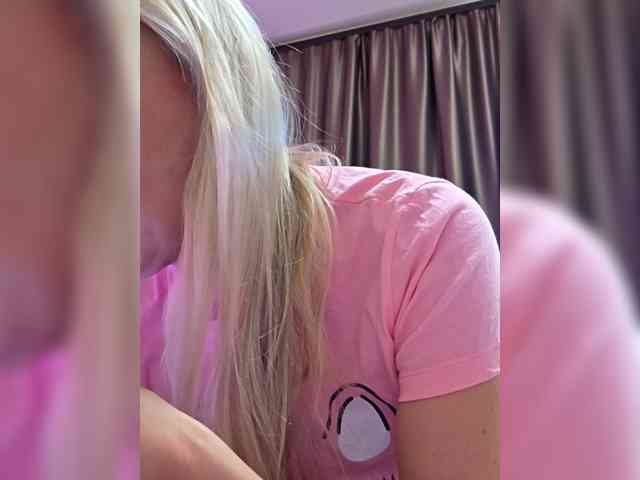 Love-Blondi webcam