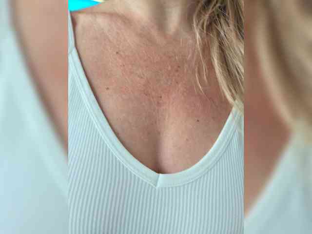Blondi-Love webcam