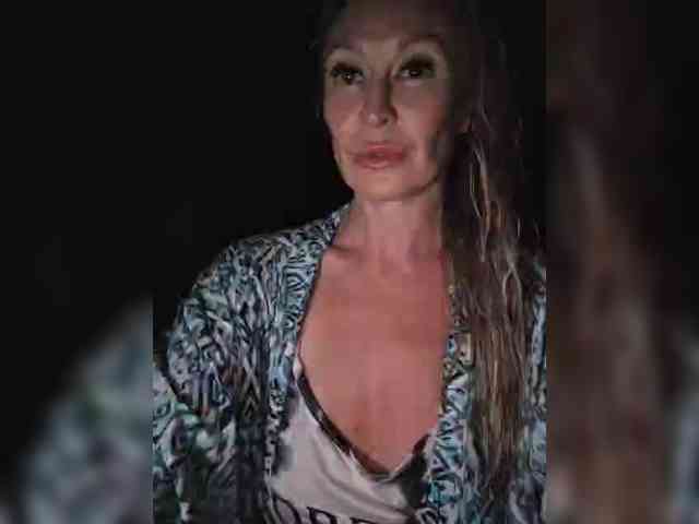 _Love-Blondi webcam