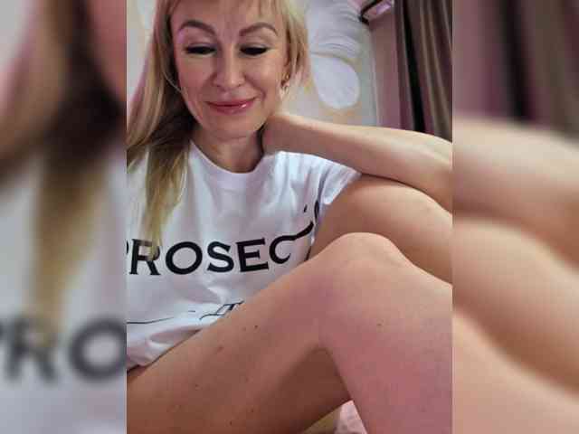 -Love-blondi webcam