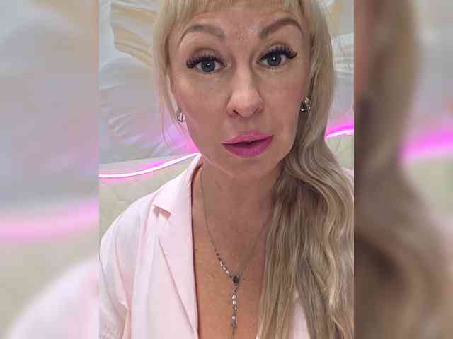 Love-Blondi webcam