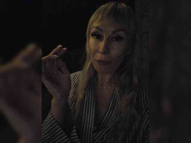 _Love-Blondi webcam