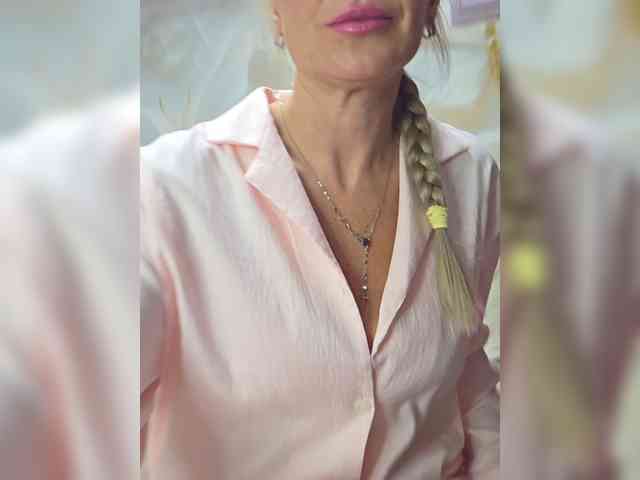 Love-Blondi webcam