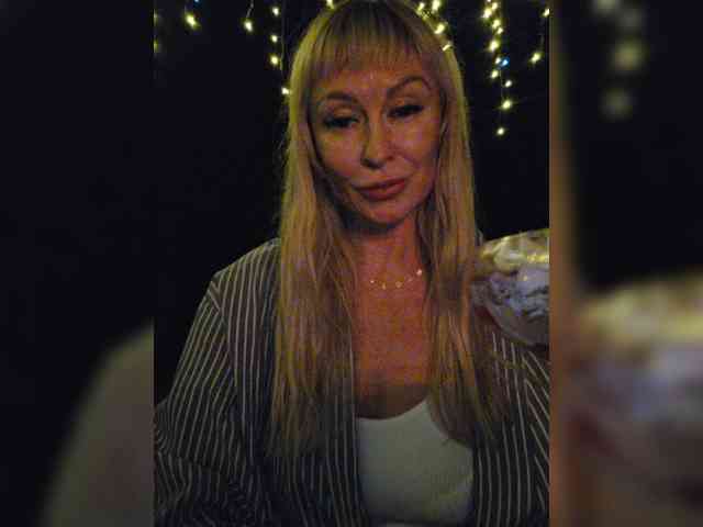 _Love-Blondi webcam