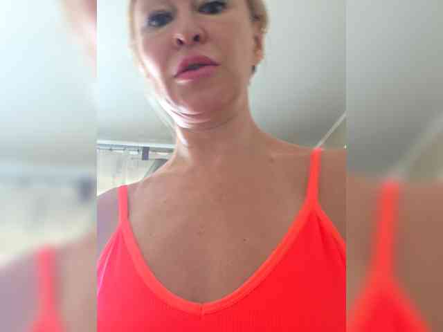 Love-Blondi webcam