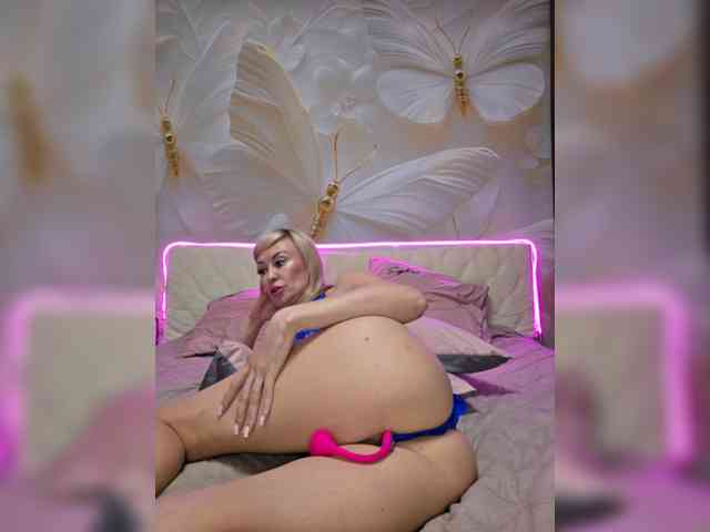 -Love-blondi webcam