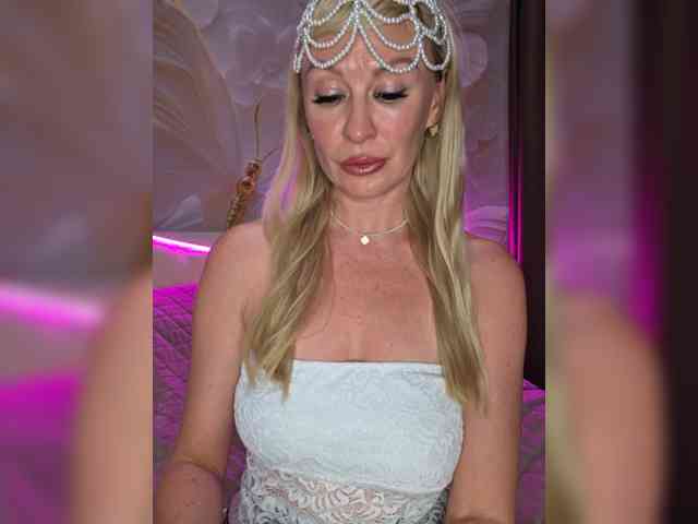 -Love-blondi webcam