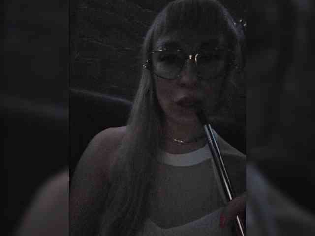 -Love-blondi webcam
