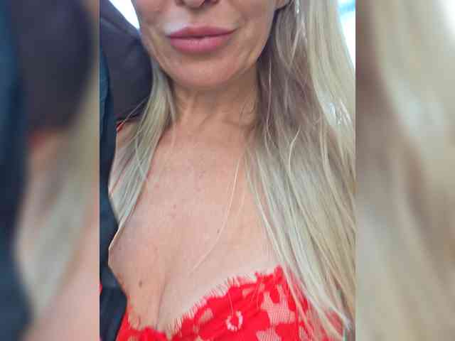 Love-Blondi webcam