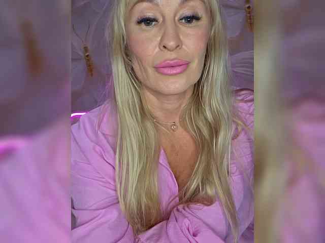 Love-Blondi webcam