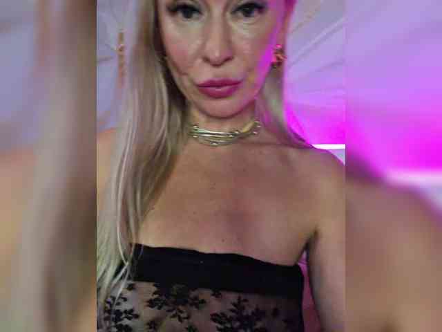 _Love-Blondi webcam