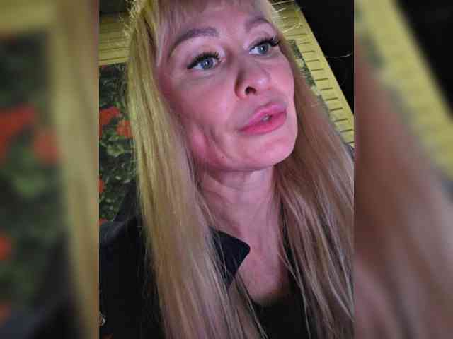 -Love-blondi webcam