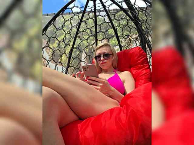 -Love-blondi webcam
