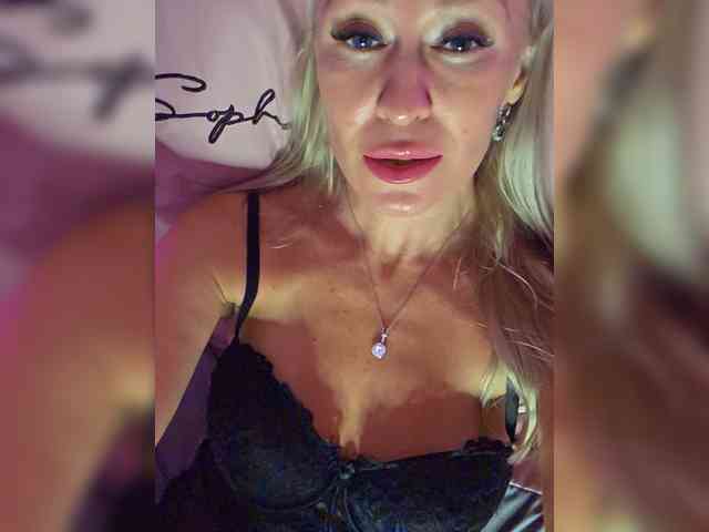 Love-Blondi webcam