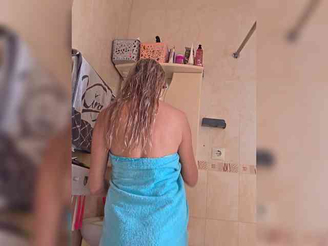 Love-Blondi webcam