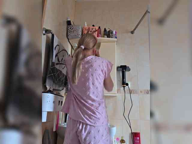 -Love-blondi webcam